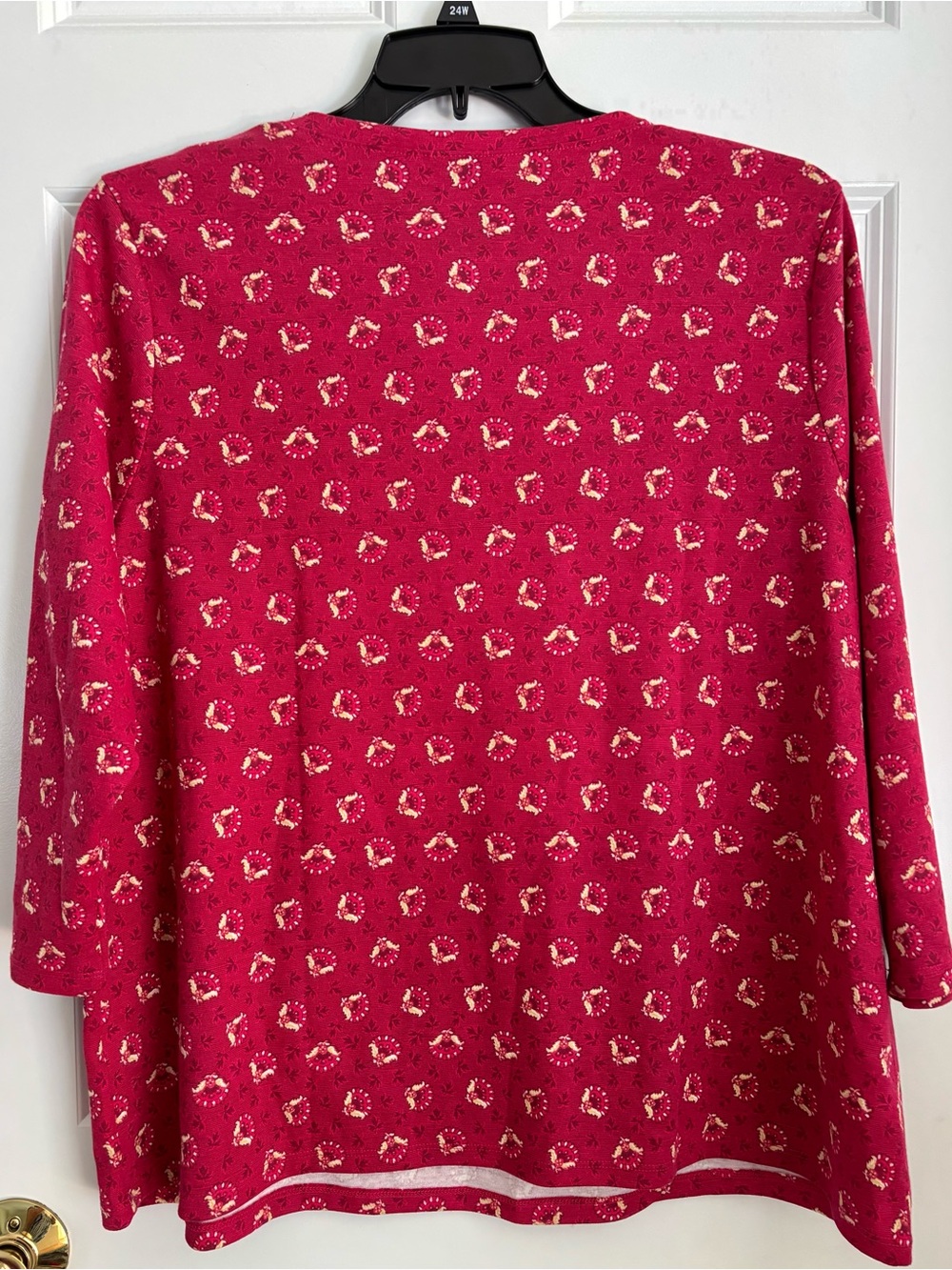 Style & Co. Pink-Red Floral Henley 3/4 Sleeve Top - Picture 4 of 6